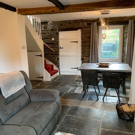 Character Dartmoor Cottage Йелвертон Экстерьер фото