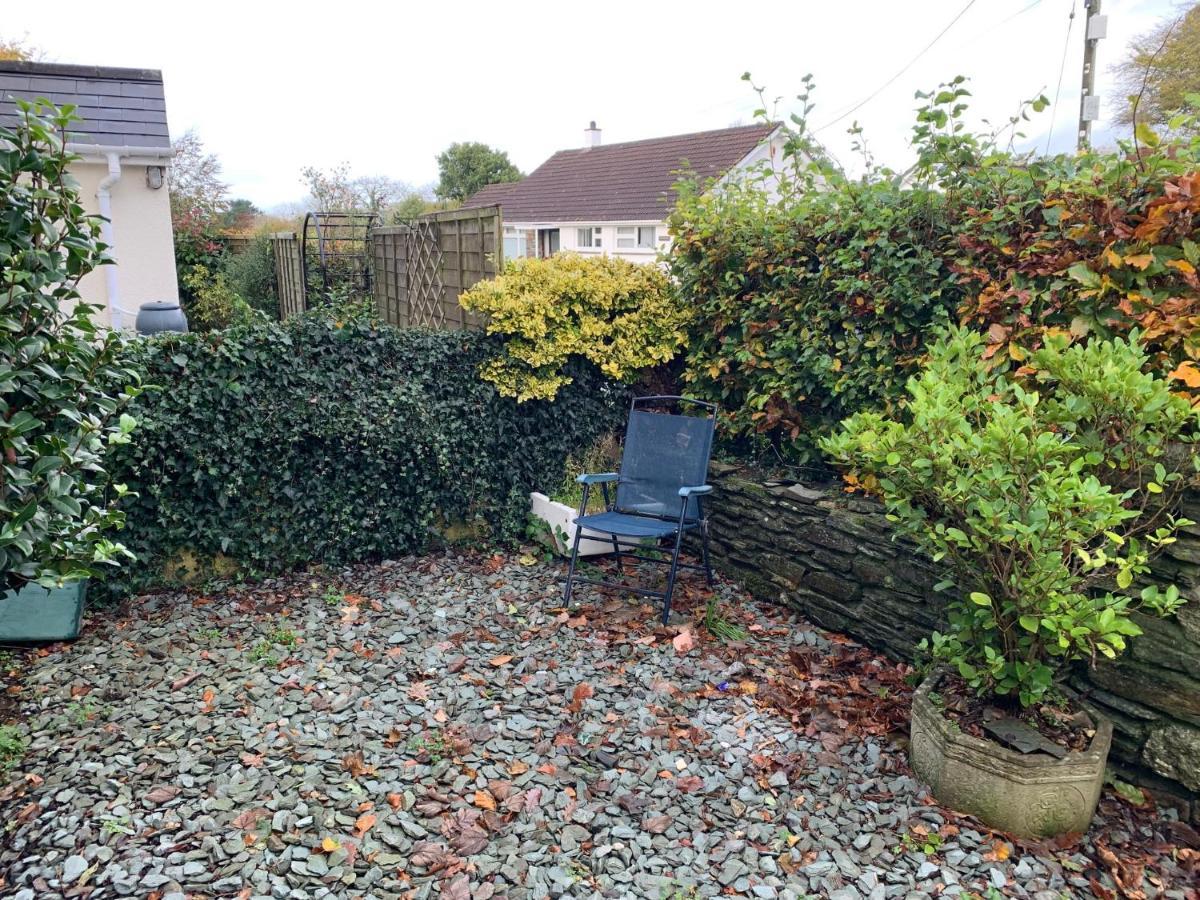 Character Dartmoor Cottage Йелвертон Экстерьер фото