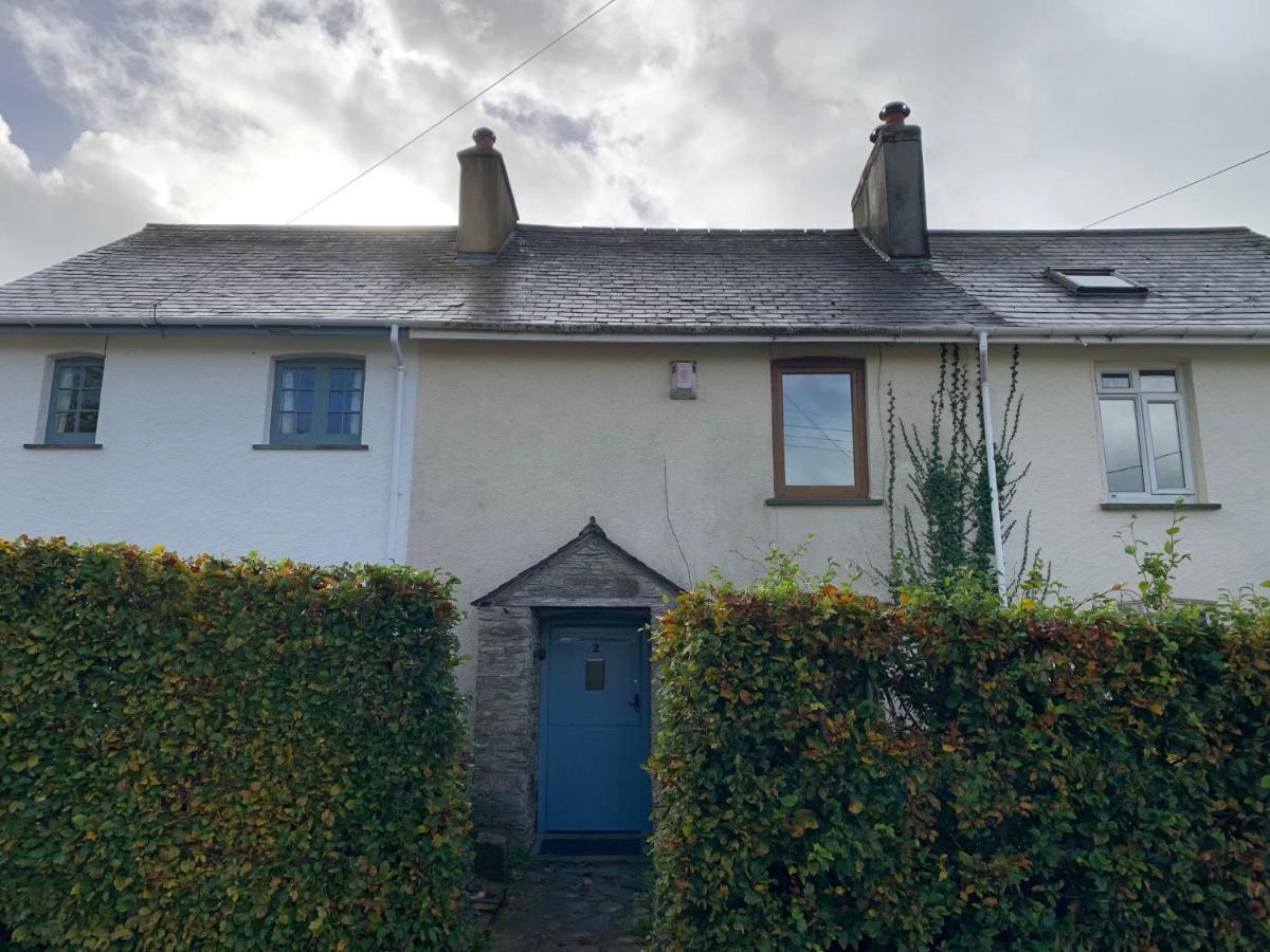 Character Dartmoor Cottage Йелвертон Экстерьер фото