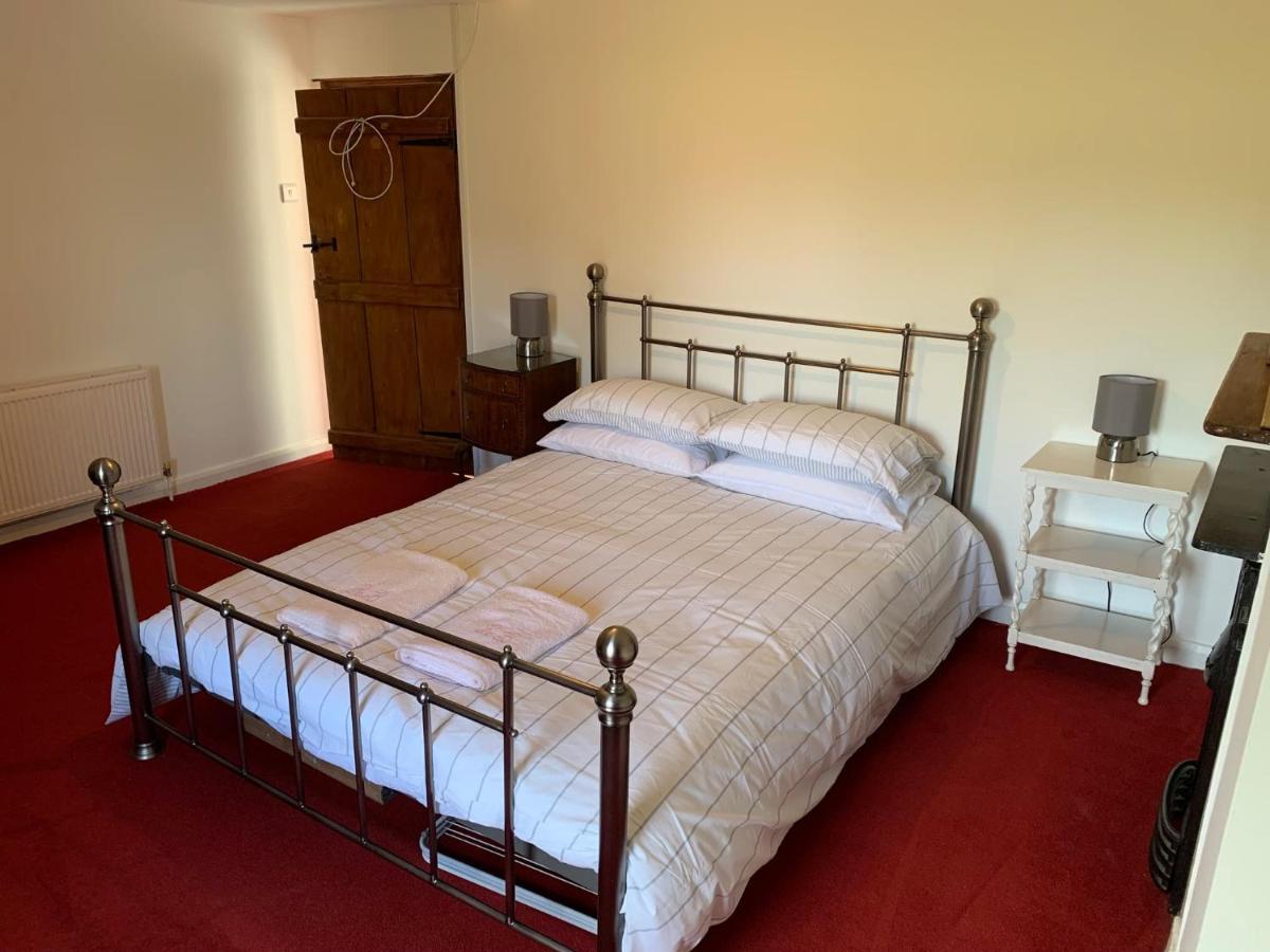 Character Dartmoor Cottage Йелвертон Экстерьер фото